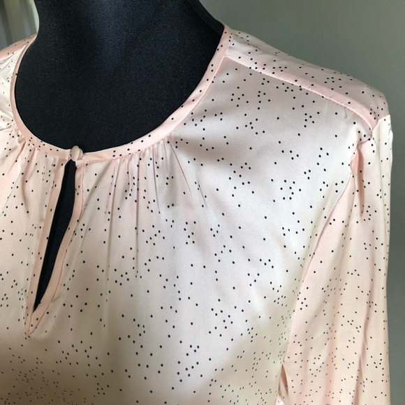 --RW&Co bell sleeve top - Picture 2 of 4